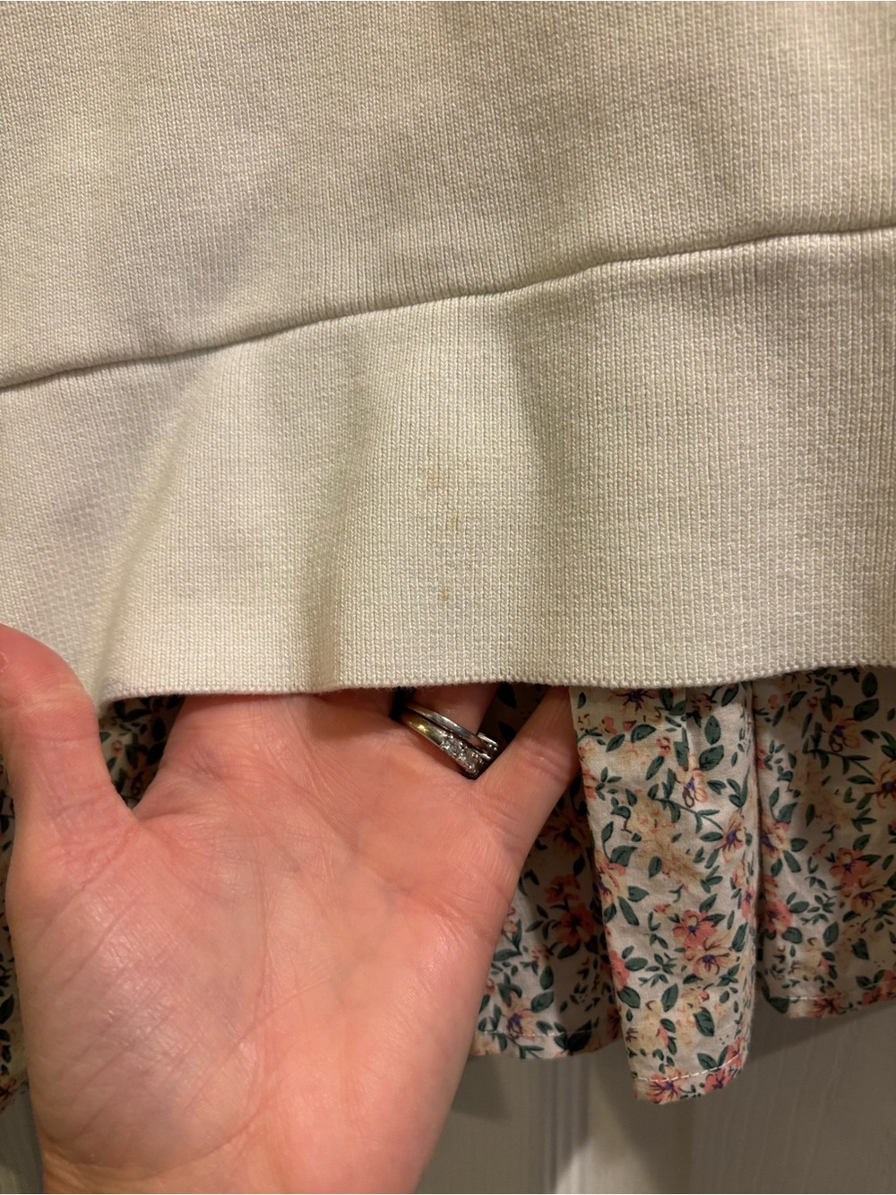 Cream Mixed-Media Puff Sleeve Floral Hem Top - Picture 4 of 8